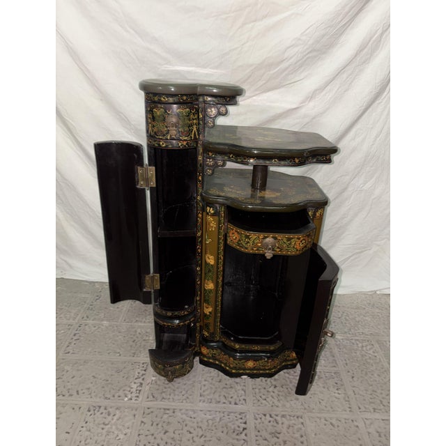 1920s Chinese Lacquered Wood Cabinet, 1920 For Sale - Image 5 of 16
