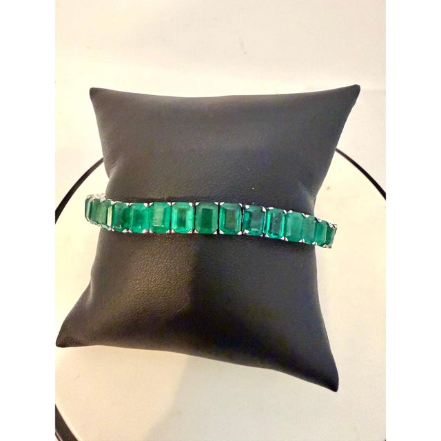 Early 21st Century 40 Ct Natural Emerald Cut Emerald Cocktail Tennis Bracelet 14 Kt White Gold 7.5" For Sale - Image 5 of 16