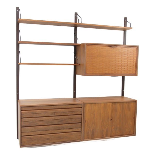 Royal System Shelving System in Walnut by Poul Cadovius, 1960s, Set of 10 For Sale