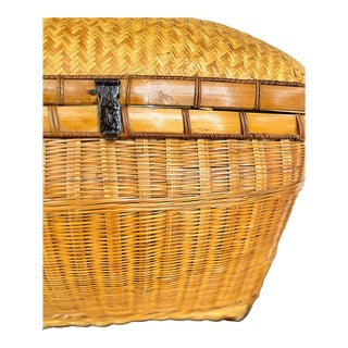 Rattan, Wicker Storage Basket. Large Enough for Blanket Storage. For Sale