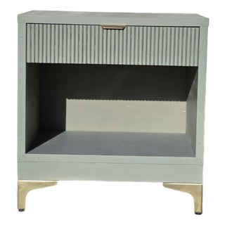 Late 20th Century Campaign Style Sage Green Nightstand W/ Gold Accents – Modern Fluted Front For Sale