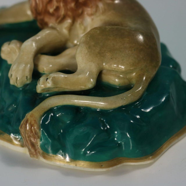 Rare Pair Staffordshire Lion and Lioness Figures For Sale - Image 13 of 15