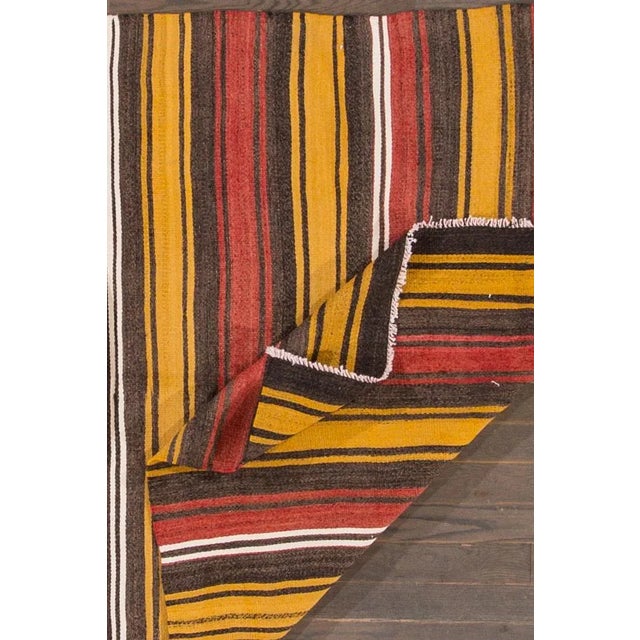 1960s Mid-20th Century Vintage Turkish Kilim Rug, 4'11" X 6'5" For Sale - Image 5 of 7