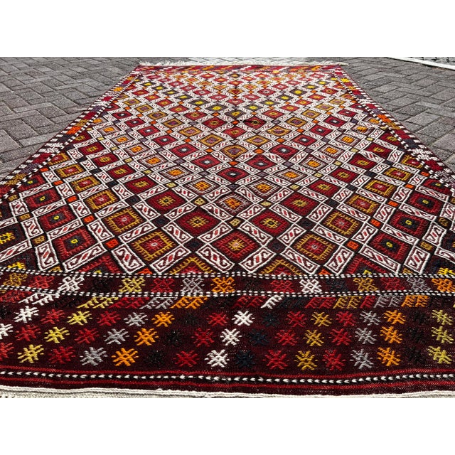 Mid-Century Modern 1960s Vintage Turkish Kilim Rug - 61" X 105.5" For Sale - Image 3 of 11