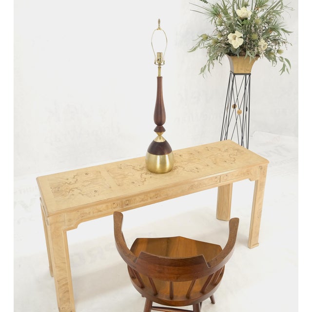 Onion Vase Shape Turned Walnut & Brass Mid Century Modern Table Lamp