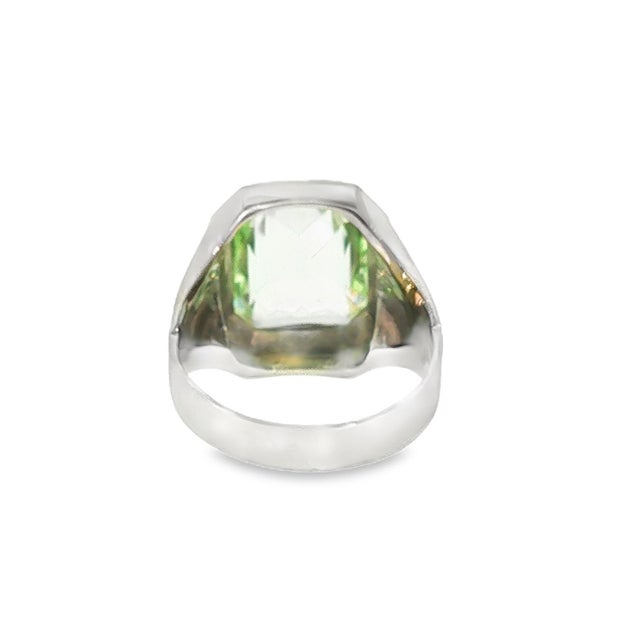 Traditional Mid-Century 10k White Gold Synthetic August Birthstone Hand-Engraved Ring, Size 7 For Sale - Image 3 of 4
