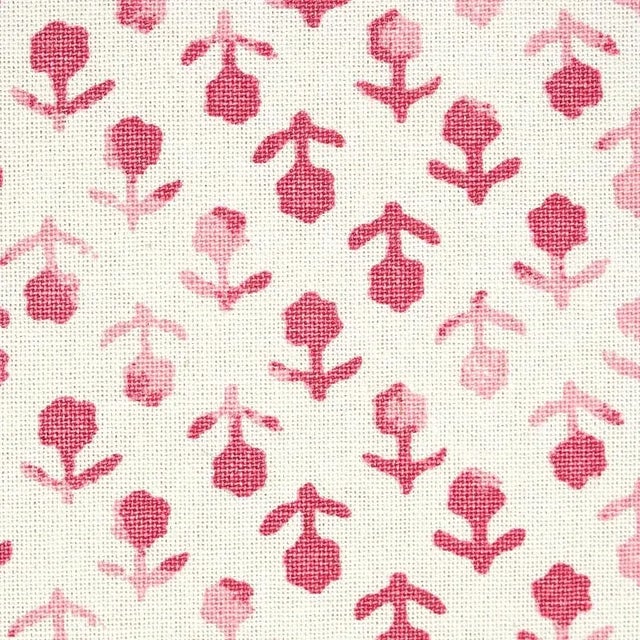 Inspired by traditional indigo resist-dye techniques, this hand-screened, pigment-printed floral is delicately diminutive...