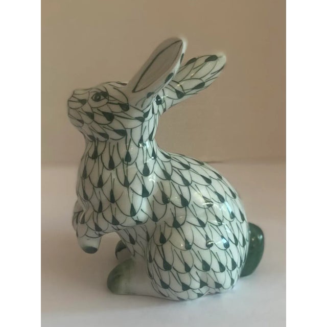 Late 20th Century Andrea by Sadek Green & White Herend Style Porcelain Bunny Figurine For Sale - Image 5 of 7