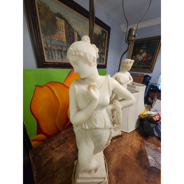 Neoclassical Pair of Mid 20th Century Female Figural Marble/Alabaster Carved Table Lamps For Sale - Image 3 of 8