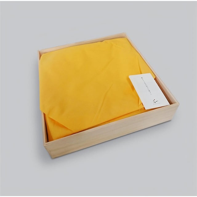 Made-to-Order Japanese Decorative Plate “Reihō Hikaku” – Inspired by Taikan Painting, Gold & Lacquer on Tochi Wood For Sale - Image 4 of 4