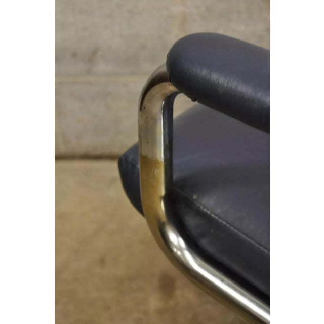 Late 20th Century Vintage Chromcraft Mid Century Modern Blue Vinyl Rolling Office Desk Chair B For Sale In Philadelphia - Image 6 of 12