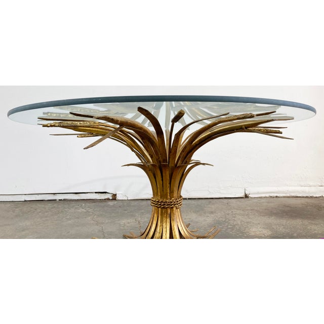 Vintage Hollywood Regency Style Gilt Sheaf of Wheat Round Glass Top Table For Sale In Kansas City - Image 6 of 10