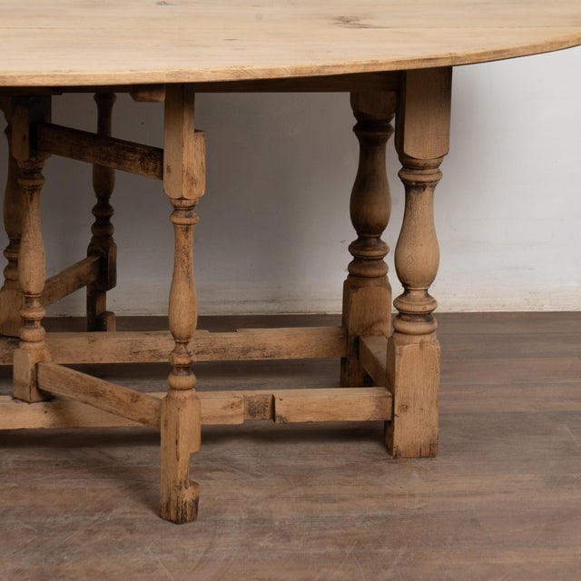 20th Century Bleached Oak English Wake Table Dropleaf Dining Table Console For Sale - Image 12 of 14
