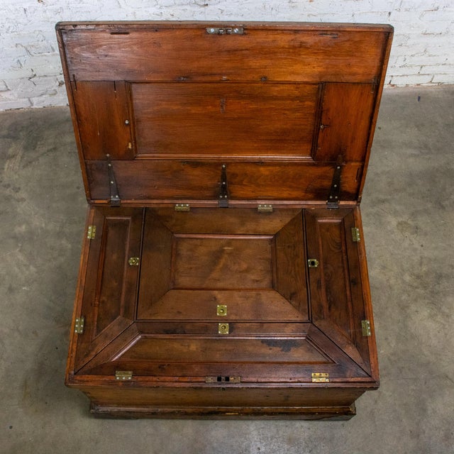 Coffee 19th Century Antique Colonial Rustic Pine Carpenter’s Tool Chest Trunk or Coffee Table For Sale - Image 8 of 18