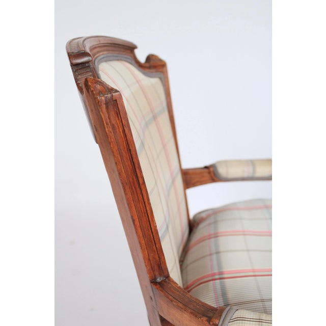 Brown Pair of Late 18th Century Louis XVI Beech Wood Armchair Frames For Sale - Image 8 of 13