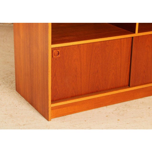 1970s Mid-Century Modern Danish Vinyl Record Player Sideboard, 1970s For Sale - Image 5 of 12