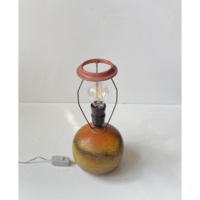 French Orange Pottery Orb Table Lamp in the style of Jean Besnard, 1930s For Sale - Image 3 of 8