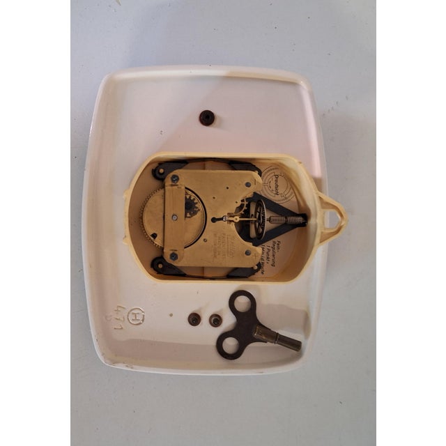 1950s Mid-Century German Wall Clock with Ceramic Case from Hettich, 1950s For Sale - Image 5 of 6