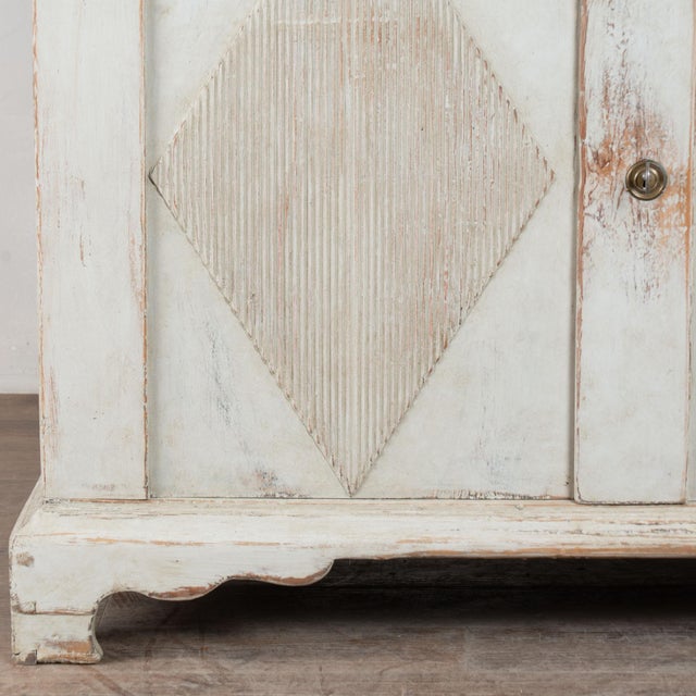 19th Century Swedish Gustavian Pine Wedding Cabinet in Gray Painted Finish For Sale - Image 14 of 16