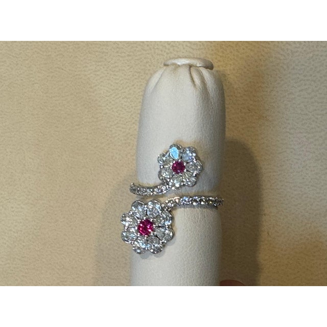 2010s 0.30 Ct Fine Natural Ruby & 2 Ct Finest Diamond 18 Kt White Gold Flower Ring For Sale - Image 5 of 18