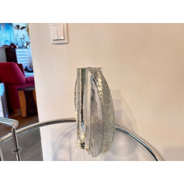 Solid glass bud vase in a minimalist 1970s Zen style, in perfect condition. I have official proof of authenticity such as...