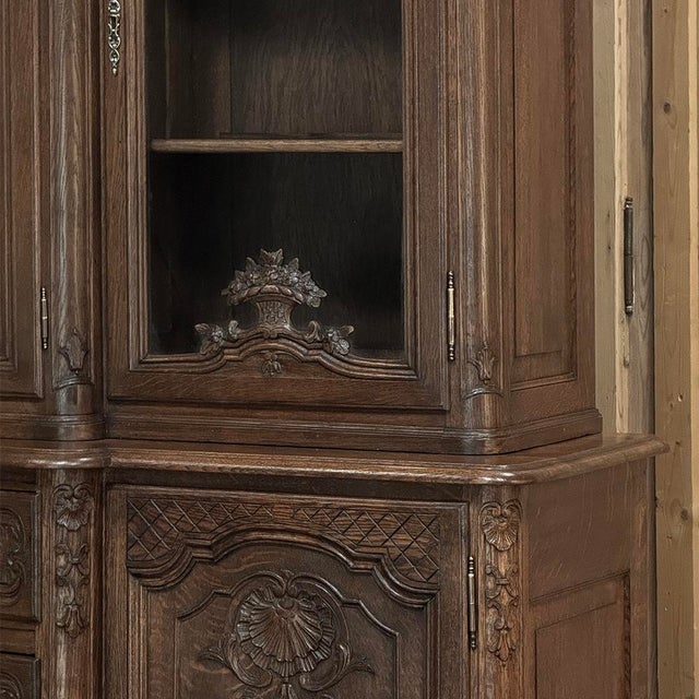 Antique Liegeois Regence Style Two-Tiered Oak Display Buffet With Clock For Sale - Image 9 of 18