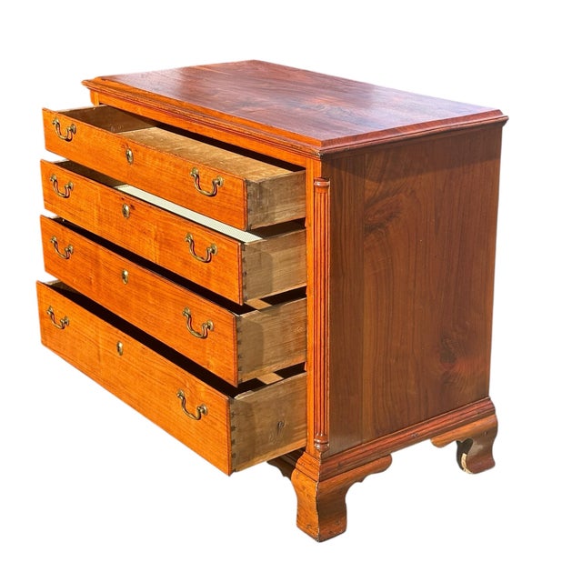 Late 18th Century Antique Chippendale Delaware Valley Figured Walnut Gentlemen's Chest of Drawers For Sale - Image 5 of 12