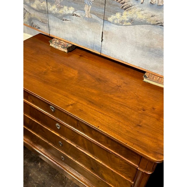 19th Century French Walnut Charles X Commodes For Sale In Dallas - Image 6 of 9