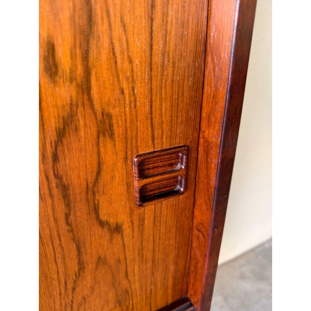 Vintage Danish Rosewood Bookcase – Mid-Century Modern Cabinet – Denmark, 1960s For Sale - Image 10 of 10