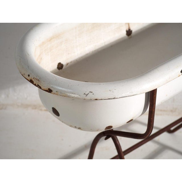 Bathtub in Enamelled Iron Central Europe, 1950 For Sale - Image 4 of 13