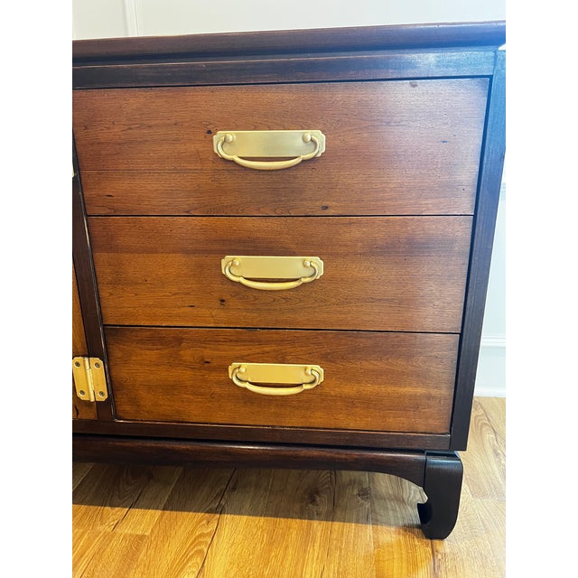 Vintage Mid-Century Modern Chin Hua Style Credenza Sideboard Cabinet Long Dresser by Lane Furniture For Sale - Image 11 of 17