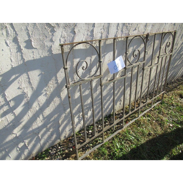 1900 - 1909 Antique Victorian Iron Gate For Sale - Image 5 of 6