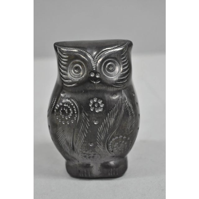 Black Late 20th Century Dona Rosa Barro Negro Black Pottery Carved Owl Figurine For Sale - Image 8 of 10