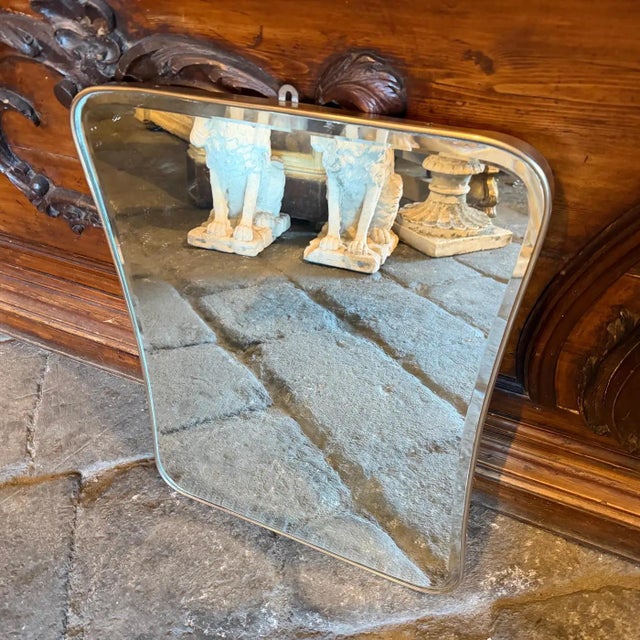 1950s Gio Ponti Style Mid-Century Modern Biscuit Shaped Brass Wall Mirror For Sale - Image 10 of 15