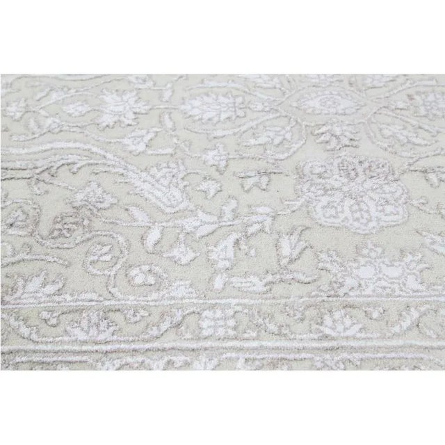 Traditional Handwoven Silk and Wool Runner Rug 5'0" X 7'10" For Sale - Image 10 of 13