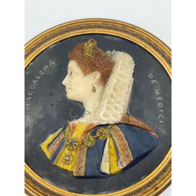 Pair 18th Century Eleanora & M. Magdalena Medici Wax Portraits On Slate For Sale - Image 4 of 9