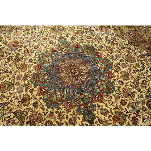 1940s Beige Classic Floral Antique Tabriz Northwestern Knotted Wool Carpet Rug For Sale - Image 4 of 6