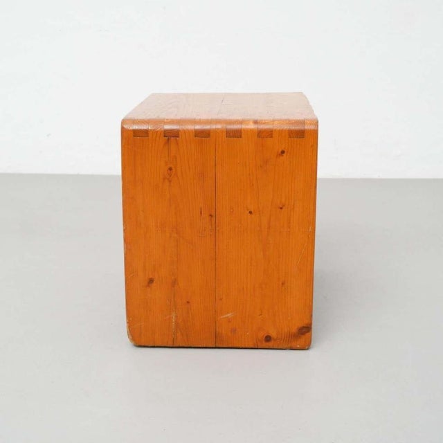 Pine Wood Stool attributed to Charlotte Perriand for Les Arcs, 1950s For Sale - Image 6 of 15