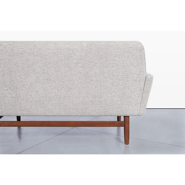 Mid-Century Modern Sculptural Walnut Sofa, 1960s For Sale - Image 12 of 14