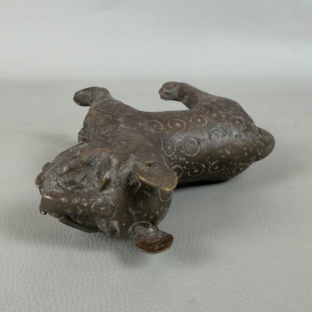 Vintage 20th Century African Tribal Art Bronze Leopard Statue, Nigeria For Sale - Image 6 of 11