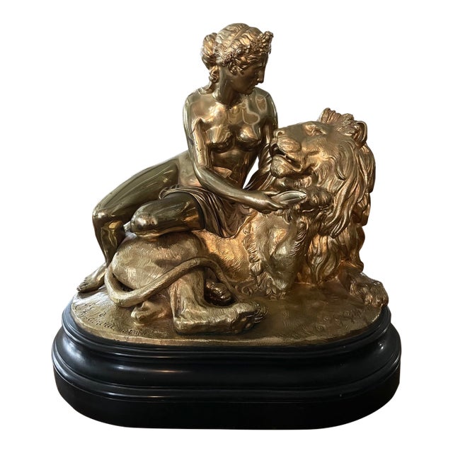 19th Century Gilt Bronze Sculpture After Guillaume Geefs Le Lion Amoureux E. De Labroue For Sale