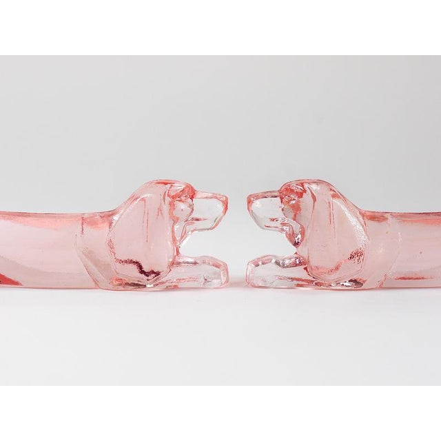 Art Deco Dog Knife Rests in Rosé Glass, 1930s, Set of 12 For Sale - Image 4 of 18