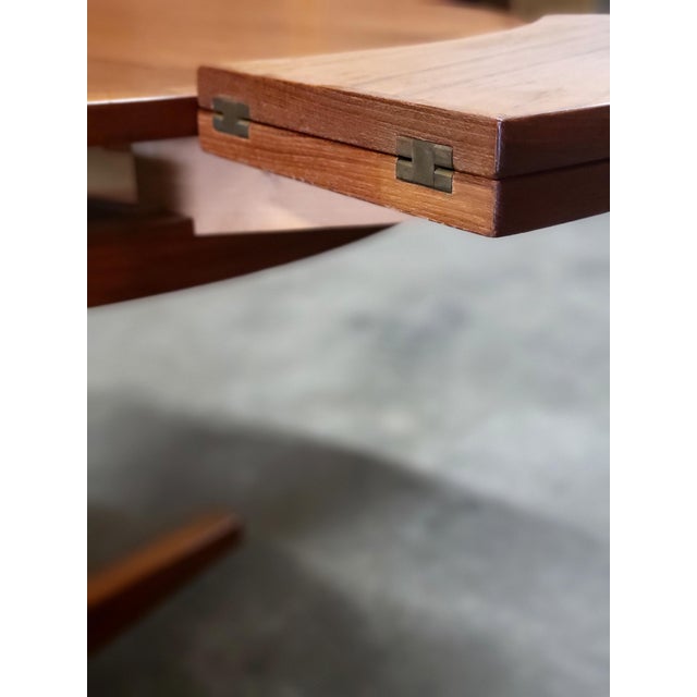 Wood Danish Flip Flap Lotus Dining Table from Dyrlund, 1960 For Sale - Image 7 of 17