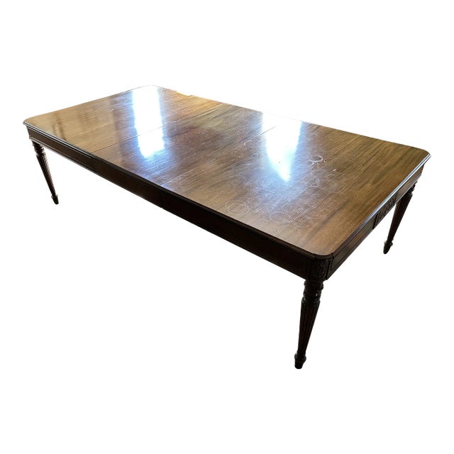 Early 20th Century Classic Dining Room Table For Sale