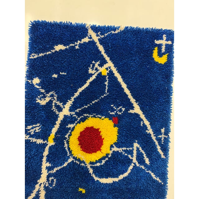 Abstract 1970s Calder Style Blue Abstract Textile Wallhanging For Sale - Image 3 of 8
