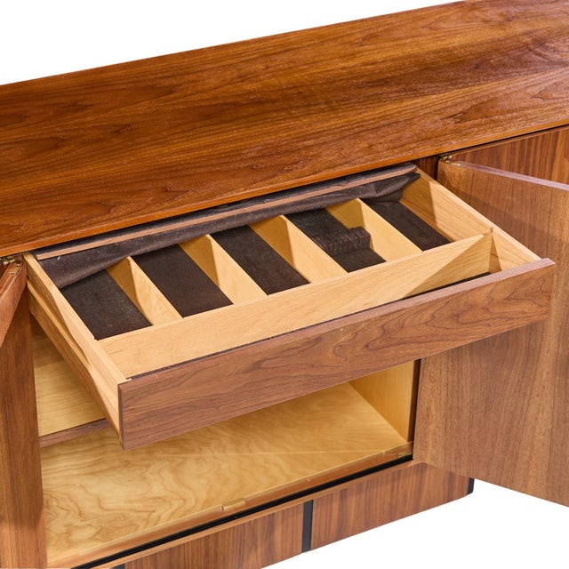 Brown Vladimir Kagan for Dreyfuss Mid 20th Century Walnut Credenza For Sale - Image 8 of 9