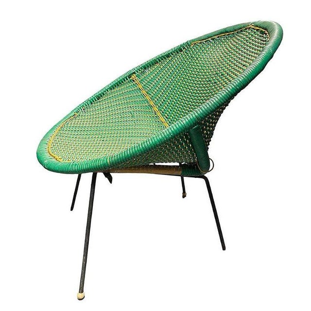 1950s Sam Avedon Styled Iron Outdoor/Patio Saucer Chair W/ Nylon Weaved Seat For Sale In Los Angeles - Image 6 of 8