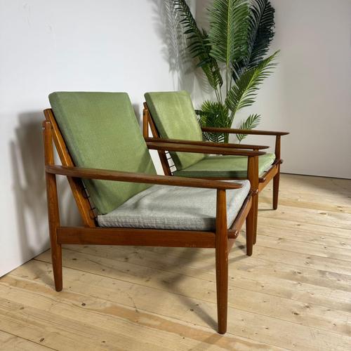 Pair of Danish Mid-Century Modern Teak Armchairs with Customizable Cushions – 1960