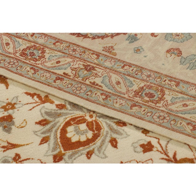 Oversized Vintage Kashan Persian Rug in Beige With Floral Patterns - Rug & Kilim For Sale In New York - Image 6 of 7