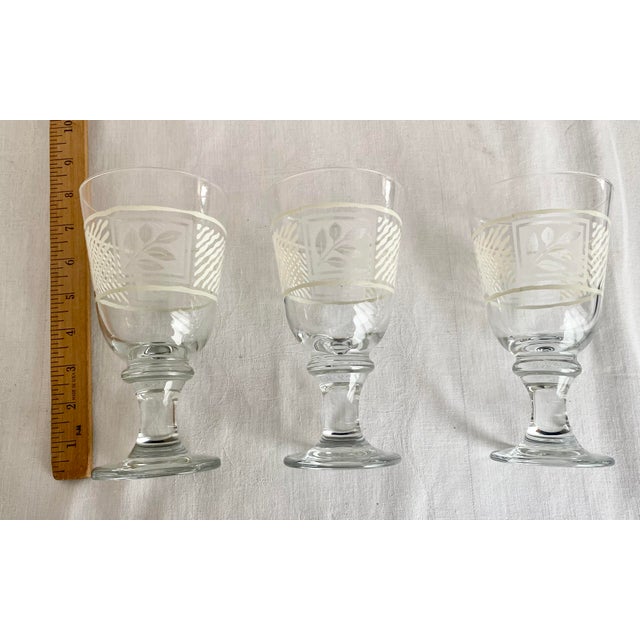 Vintage Pfaltzgraff Sierra 16 Oz Pedestal Iced Tea/Water Glass Goblets - Set of 3 Excellent Condition For Sale In Denver - Image 6 of 12